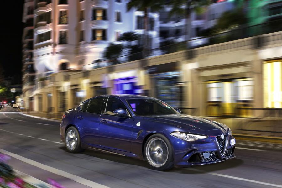  Alfa Romeo Giulia Quadrifoglio 2016 года  (WW) (фото 28 из 40)
